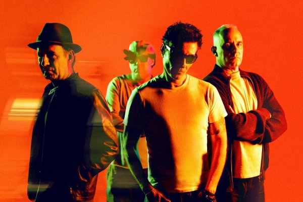 Capital Inicial celebra 25 anos do Acústico MTV no Armazém Convention